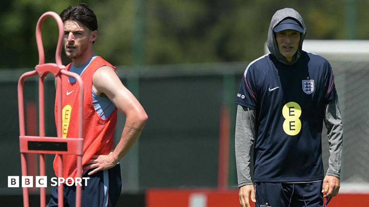 Cooling hoodies help England staff combat World Cup heat
